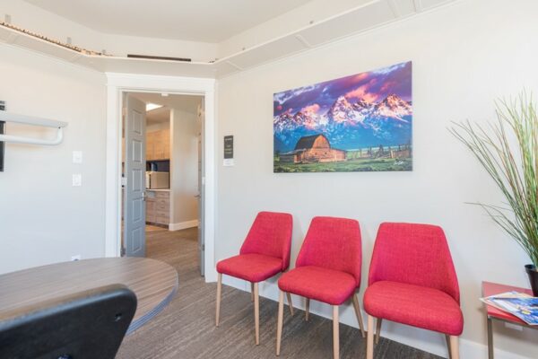 007-spray-1069-summers-dr-full-scaled