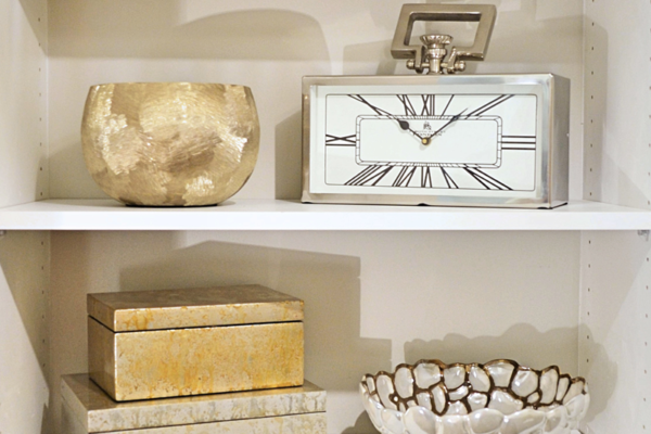 lisa-jane-bookshelf-vignette-2048x2048