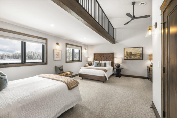 huckleberry-beach-cabin-image (4)