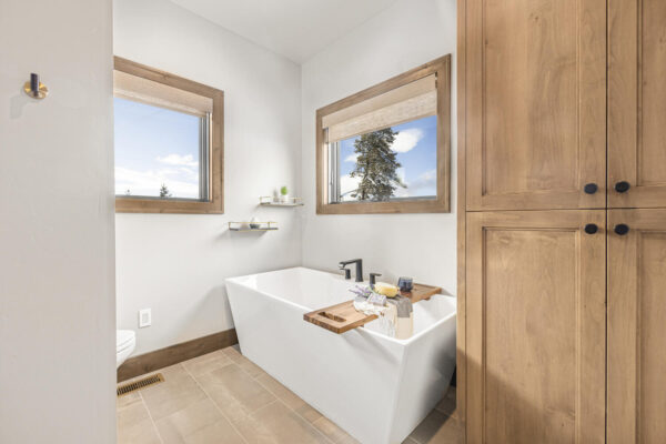 huckleberry-beach-cabin-image (56)