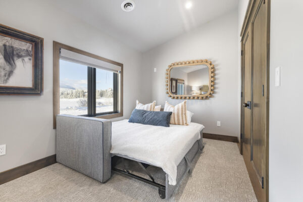 huckleberry-beach-cabin-image (91)